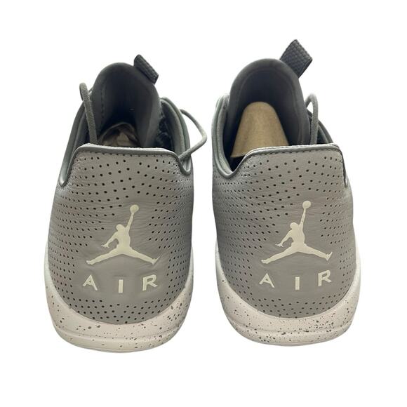 Nike Jordan Mens 8 Eclipse Sneakers Cool Grey Wolf White 724010-023 NEW IN BOX - Picture 5 of 10